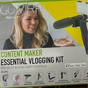 Go Viral Content Maker Essential Vlogging Kit - Black